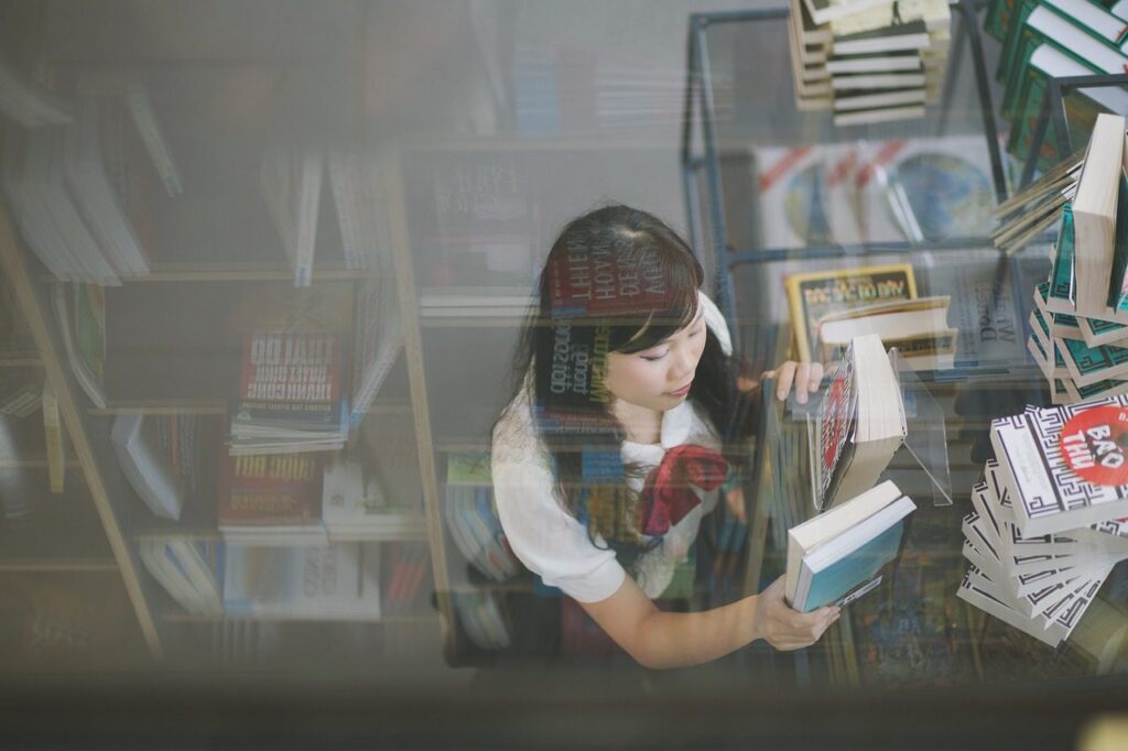 기억을 수집하는 인생여행자 김서율 AI 기자